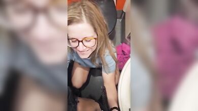 Hotwife Alice - public toilet creampie