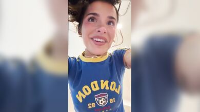 Arikytsya, Rainbow Dildo Masturbation Bottom View Close-Up Onlyfans Video Leaked