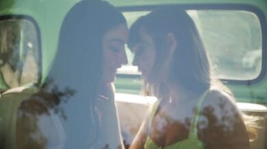 Emily Willis, Riley Reid, Truck Lesbian Sluts Cucumber Fucking In Bed Onlyfans Video Leaked