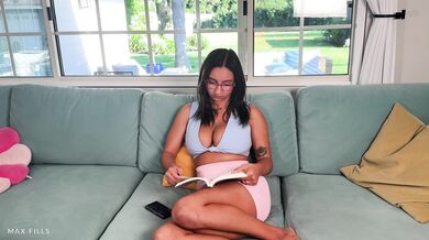 Hailey Rose, Max Fills, Free-Use For Nerdy College Girl On The Couch Onlyfans Video Leaked