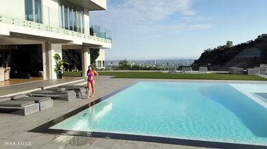 Hailey Rose, Max Fills, Covering Her Whole Face With Hot Cum In Steamy Bathroom Onlyfans Video Leaked