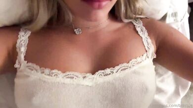 Breckie Hill, Bouncing Her Perky Tits In The Bedroom Onlyfans Video Leaked