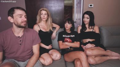 Jackandjill, Sofiawetdreams, Mary Vienna, Two Leashed Sluts Gets Plowed By Bwc On Livestream Onlyfans Video Leaked