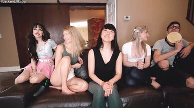 Jackandjill, Saraloverays, Swinger Couple First Time Experience Soft Swap On Livestream Onlyfans Video Leaked