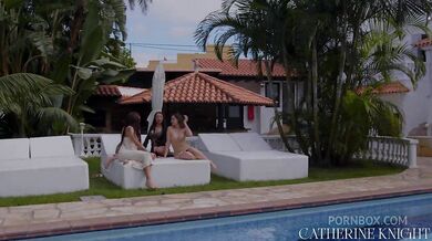Catherine Knight, Carmella Del, Matty Mila Perez, Mia Wallace, Four Hot Models Reverse Gangbang By The Villa Pool Onlyfans Video Leaked