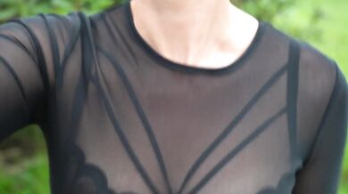 Emma_nacre • An Online Hookup That Ends Up at a Hotel