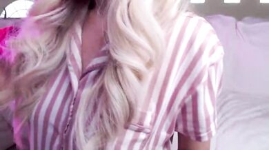 Blake Blossom, Hot Teen Pajama Striptease And Vibrator Masturbation Onlyfans Video Leaked