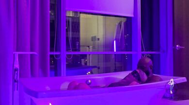 Flight Attendant Fiona, Hot Milf Fucking Bbc In The Bathtub Onlyfans Video Leaked