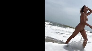 Appleliu76, Hot Asian Milf Fucking On The Public Beach Onlyfans Video Leaked