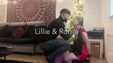 Lillieinlove, Horny Couple Handcuffed And Fucking On The Couch Onlyfans Video Leaked