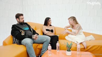 Lenatheplug, Sammmnextdoor, Plugtalk, Hot Swinger Wife Going On Adult Interview For Ffm Threesome Onlyfans Video Leaked