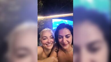 Lindsey Pelas, Steamy Outdoor Hot Tub Livestream With Lesbian Friend Onlyfans Video Leaked