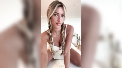 Annabella Sinclair, Blonde Chick Riding A Big White Dildo Onlyfans Video Leaked
