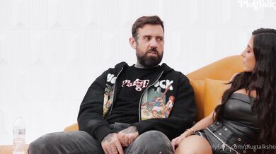 Lenatheplug, Goddess Guzman, Plugtalk, Thicc And Tall Lover Ffm Threesome On The Couch Onlyfans Video Leaked