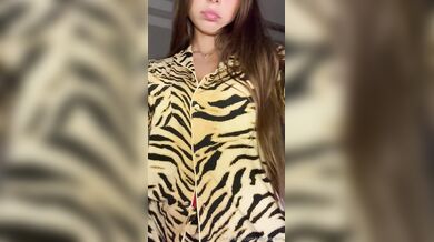 Sophieraiin, Late Night Tease In Her Red Laced Lingerie Onlyfans Video Leaked