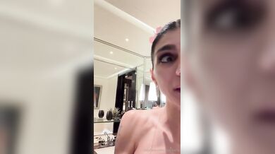 Mia Khalifa, Naked Teasing In Paris Hotel Onlyfans Video Leaked