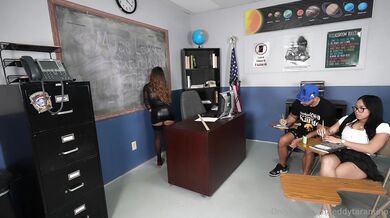 Teddy Tarantino, Vivienne Vo, Miss Lexa , Wild Interracial Studen Teacher Threesome In The Classroom Onlyfans Video Leaked