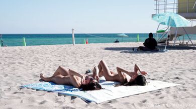 FlashingEmma  & ElenaCruz - Revisiting Haulover