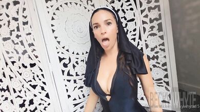 BeckyWhyte - Nun