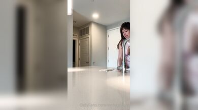 Erin Ashford, Fucking A Soapy Clear Dildo On The Kitchen Counter Onlyfans Video Leaked