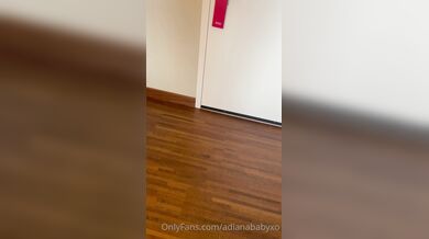 Adianababyxo, Fucking The Delivery Guy For A Tip Onlyfans Video Leaked