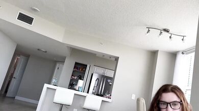 Marina Vaylor, Nerdy Step-Sister Cheers You Up With Creampie Onlyfans Video Leaked