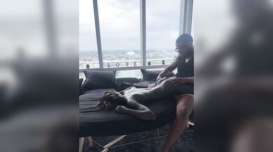 Mona Onyx, Black Shiny Teen Gets Oil Massaged Onlyfans Video Leaked