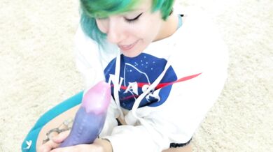 Miss Mao, Earth Chan Sucks On Dragon Dildo Onlyfans Video Leaked