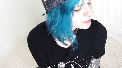 Miss Mao, Tom Boy In Jeans Fucking A Clear Dildo Onlyfans Video Leaked