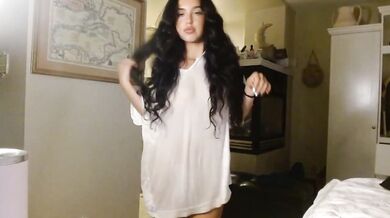 Ariajackson, Teasing Her Hot Body During Livestream Onlyfans Video Leaked