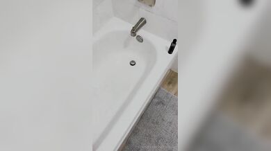 Ryan Reid, Skinny Chick Anal Fucking In The Bathtub Onlyfans Video Leaked