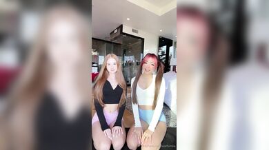 Abbybunni, Waifumania, Two Hot Chicks Spreading Their Pussy On Livestream Onlyfans Video Leaked