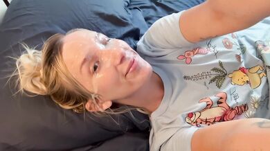 Cosmic Starlight, Getting A Cumshot In The Eye Onlyfans Video Leaked