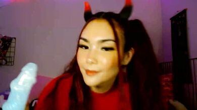 Scarlettemoon, Devil Girl Purple Dildo Masturbation On Livestream Onlyfans Video Leaked