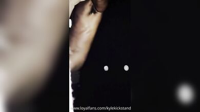 Kylekickstand - SHE A DIVA AND A DEMON