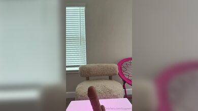 Izzy Green, Feet Jerking And Riding Dildo Wearing Pink Dress Onlyfans Video Leaked