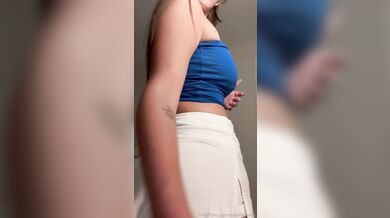 Sophieraiin, Blue Top Strip Tease Onlyfans Video Leaked