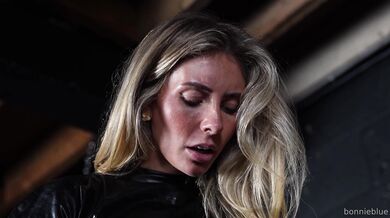 Bonnie Blue, Hot British Blonde Babe First Time Pegging Fucking a Mans Ass Onlyfans Video Leaked