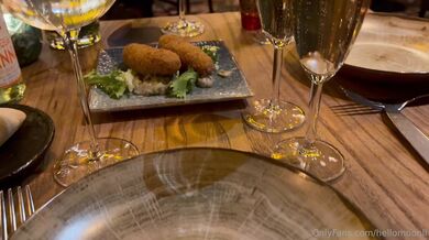 HelloLiMoon, Fooling Around At The Restaurant And Fucking At Home Onlyfans Video Leaked