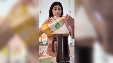 Mia Khalifa, Boob Feet Tease Morning Routine Onlyfans Video Leaked