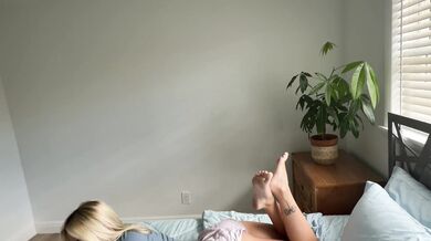 Lola Cheeks, Big Booty Blonde Step-Sister Tries Sex Onlyfans Video Leaked