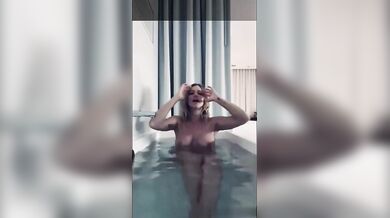 Tricia Helfer Naked In The Bathtub