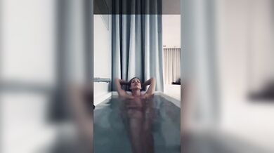 Tricia Helfer Naked In The Bathtub