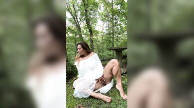 Eva Lovia, Risky Clit Rubbing Masturbation In Nature Onlyfans Video Leaked