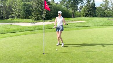Nadia Fox, Licking And Sucking After A Golf Course Onlyfans Video Leaked