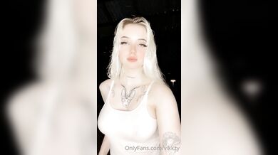 Vikkzy, Blonde Norwegian Babe Dropping Her Naked Tits Onlyfans Video Leaked