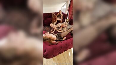 Ellygirl, Four Lesbian Sluts Cunnilingus Play On The Couch Onlyfans Video Leaked
