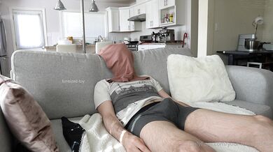 Funsized-Toy, Riding Her Boyfriends Bwc Till Completion Onlyfans Video Leaked