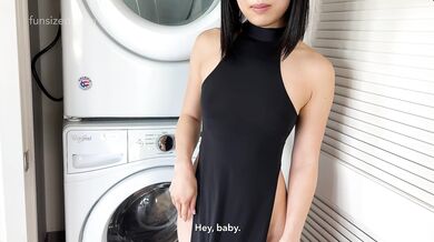 Funsized-Toy, Teasing Her Hot Body In The Laundry Room Onlyfans Video Leaked