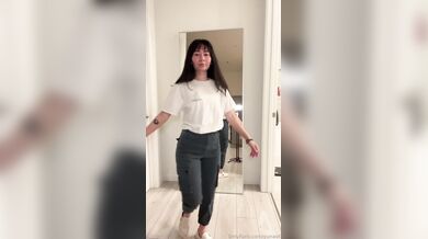 Nebraskawut, Rare Face Reveal And Striptease Onlyfans Video Leaked